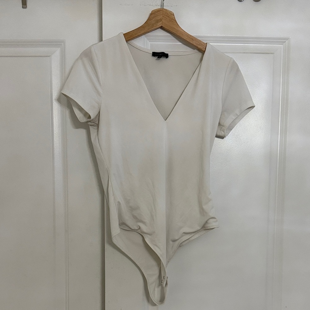 Dynamite Cream V-Neck Bodysuit